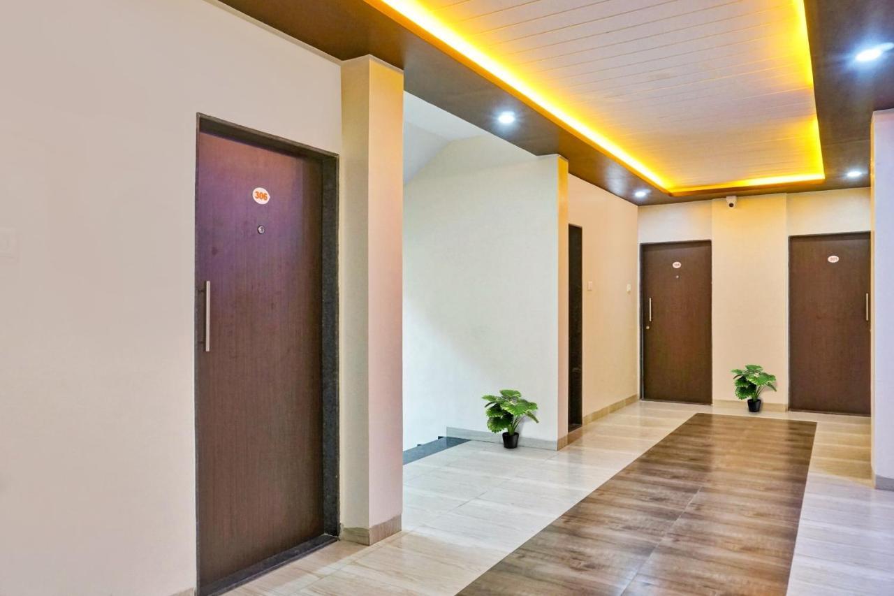 Super Collection O Eon Inn Near Pune Airport Kharadi Exterior photo