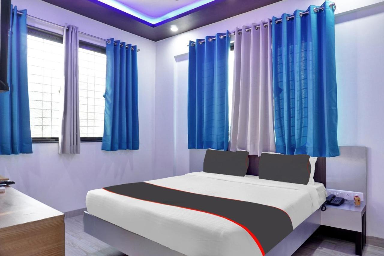 Super Collection O Eon Inn Near Pune Airport Kharadi Exterior photo